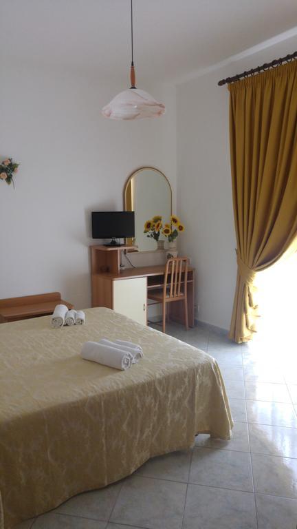 Villa Natalina Forio  Room photo